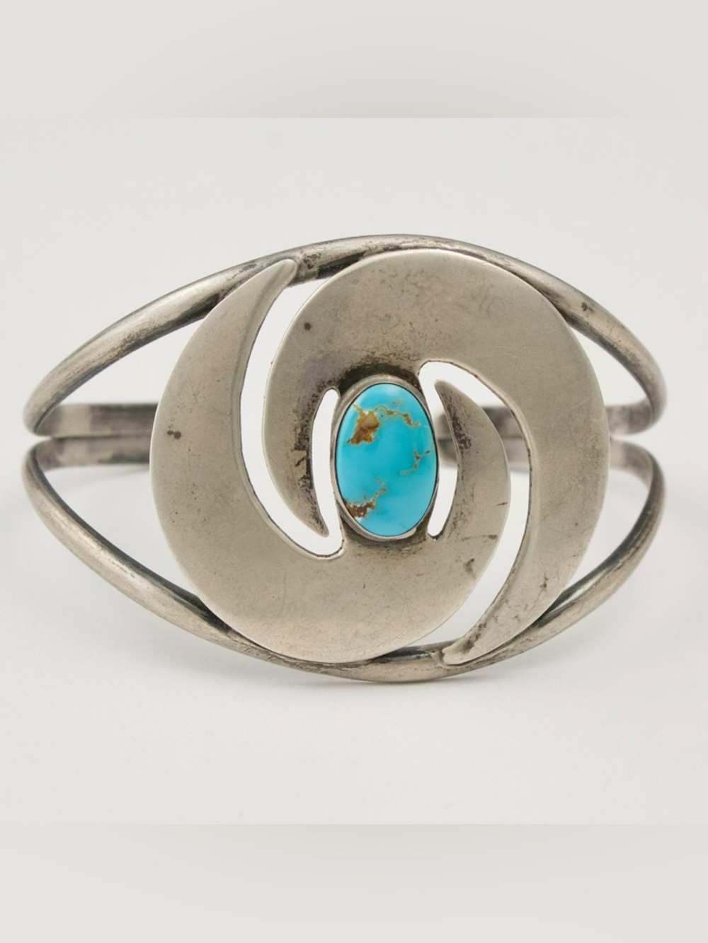 Vintage Native American Turquoise Sterling Silver Cuff Bracelet Hummingbird Eye
